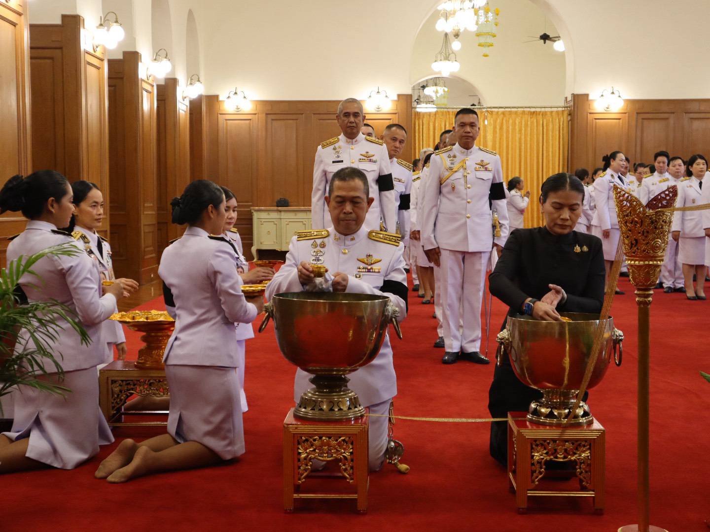 ถวายน้ำสรงพระศพ สมเด็จพระเจ้าลูกเธอ เจ้าฟ้าพัชรกิติยาภา นเรนทิราเทพยวดี กรมหลวงราชสาริณีสิริพัชร มหาวัชรราชธิดา