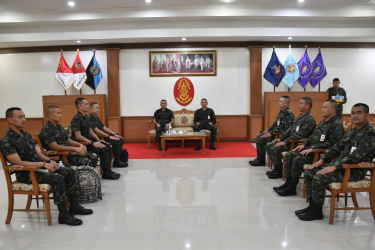 ตรวจเยี่ยม มว.สท.สนับสนุน กองกำลังสุรศักดิ์มนตรี